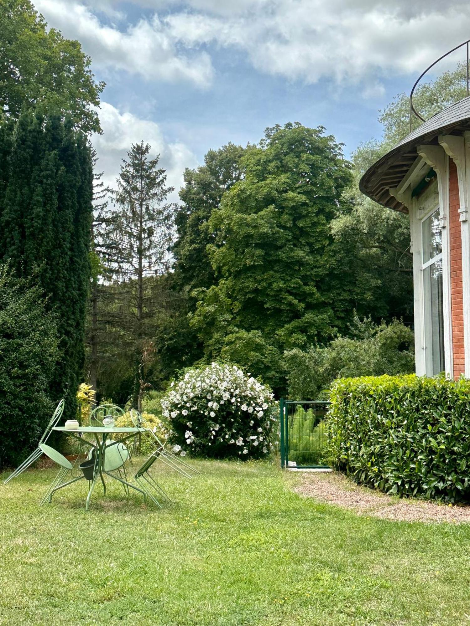 Bed and Breakfast Le Moulin De Francueil Exteriér fotografie